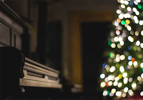 Going Away for the Holidays? Protect Your Home against Burglars!